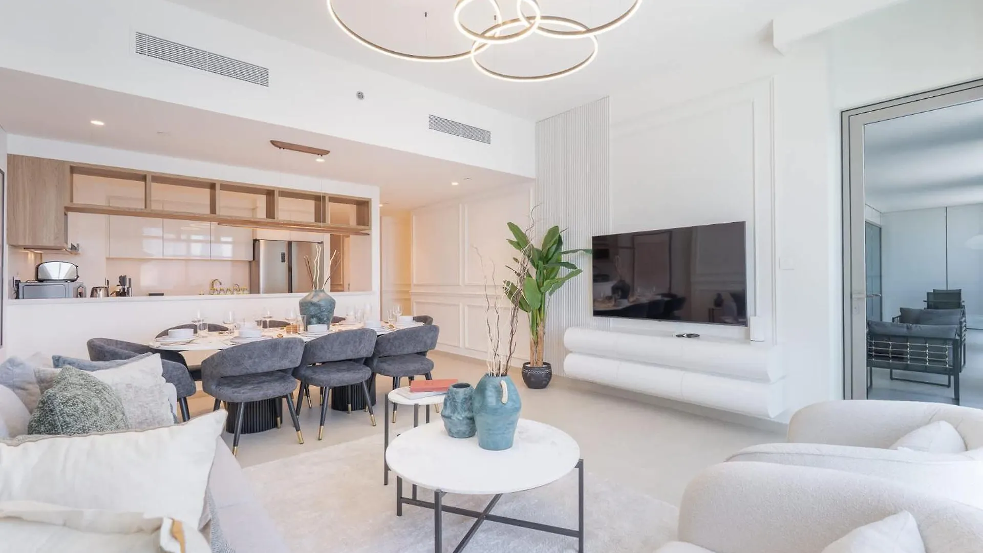 4 Bedroom In Downtown With Full Burj Khalifa Views Dubai